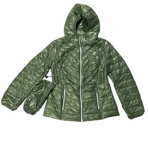 Women's Army Green Quilted Zip Up Coat/Jacket with Hood & Storage Pouch, Small